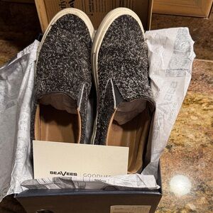 SeaVees Women’s Textured Slip-On Loafers